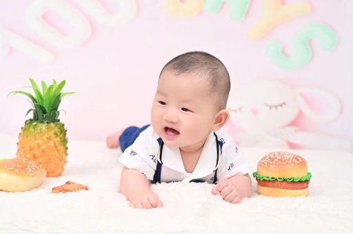 博尔塔拉宝宝的快乐时光 博尔塔拉宝宝的快乐时光